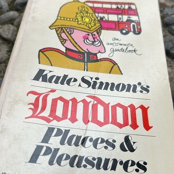 Vintage “London: Places & Pleasures" An Uncommon Guidebook Travel Book 1971 - Picture 8 of 8